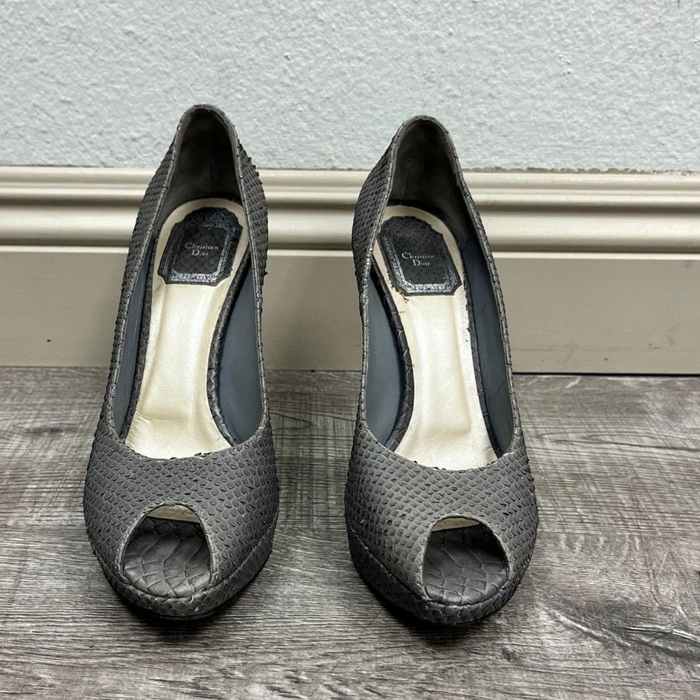 Dior Miss Dior Grey Snakeskin Peeptoe Heels - Picture 2 of 9